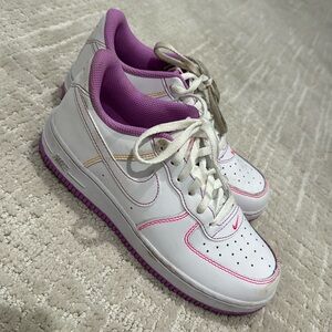 Girls Nike size 3